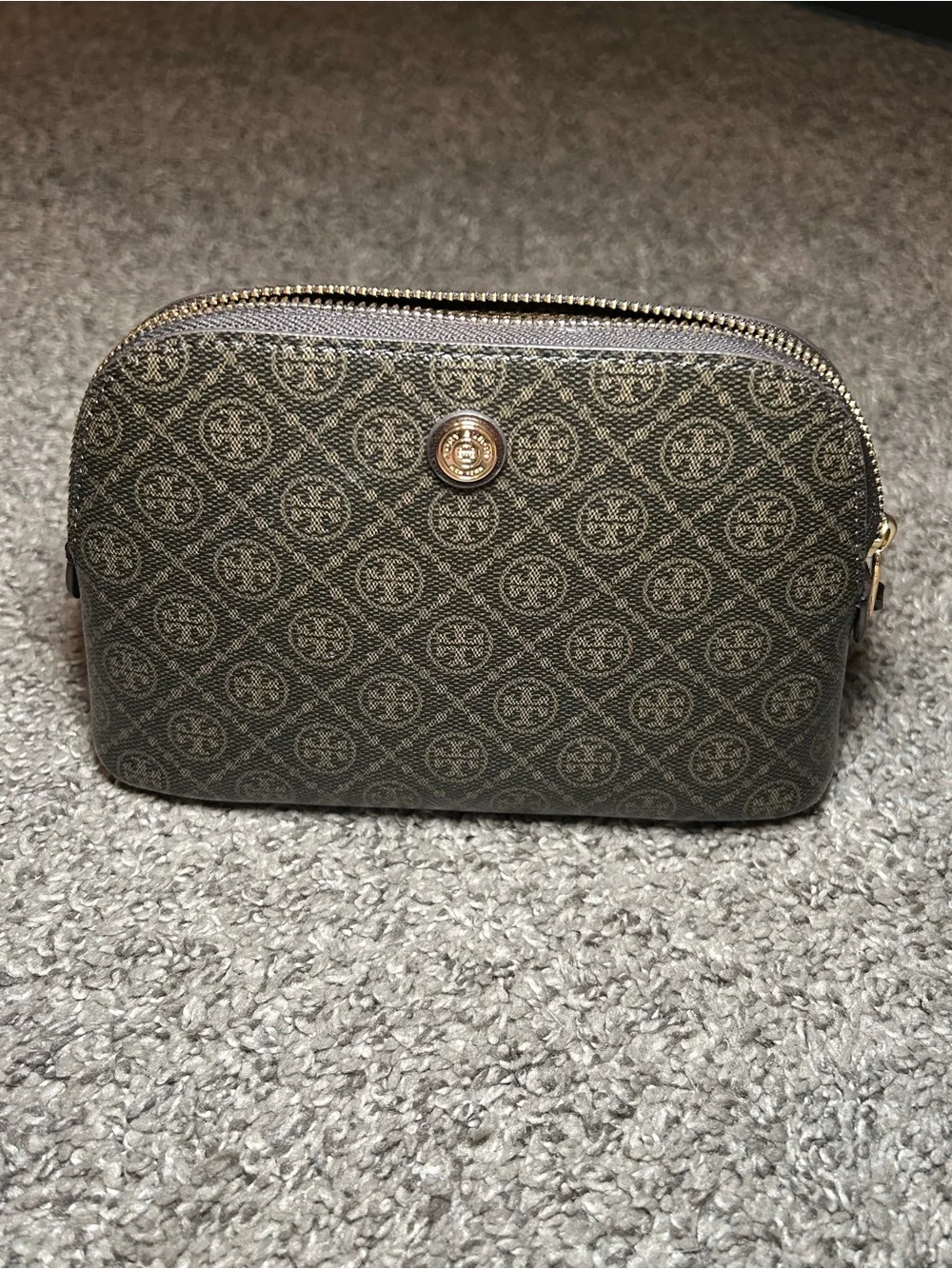NWOT! Tory Burch T Monogram Brown Cosmetic Case with Gold Emblem